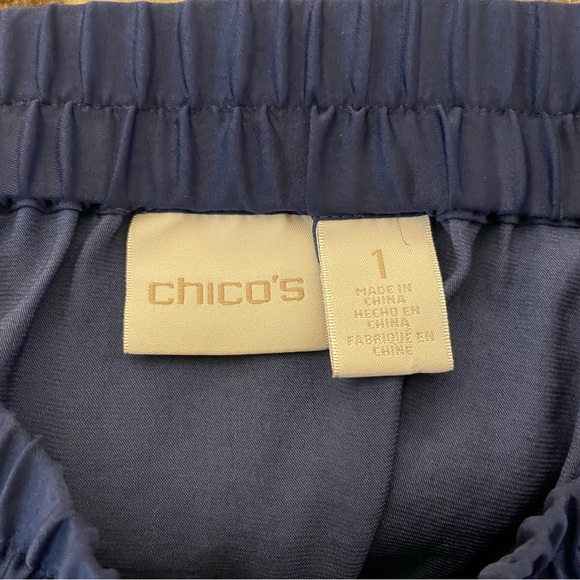 Chicos navy skirt- size 1. Front length is higher than back length. EUC. - Picture 3 of 6